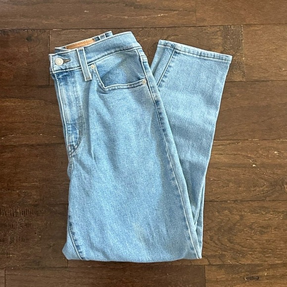 Levi’s-Mom Jeans-High waisted Size 28-EUC-like new - Picture 6 of 7